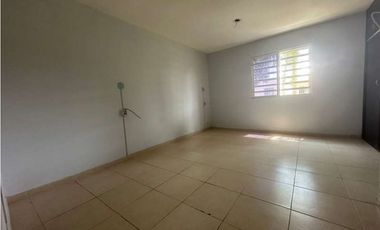 VENTA DE CASA EN RESIDENCIAL LAS ARBOLEDAS (OF)