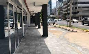 LOCAL COMERCIAL EN LA CRESTA  PLAZA SIGNATURE PLANTA BAJA 1B 170M2