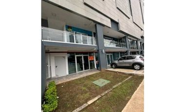 LOCAL COMERCIAL EN LA CRESTA  PLAZA SIGNATURE PLANTA BAJA 1B 170M2