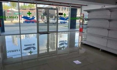 LOCAL COMERCIAL EN LA CRESTA  PLAZA SIGNATURE PLANTA BAJA 1B 170M2