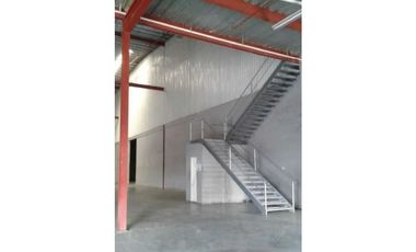 Venta de proyecto de galeras en 24 de Diciembre