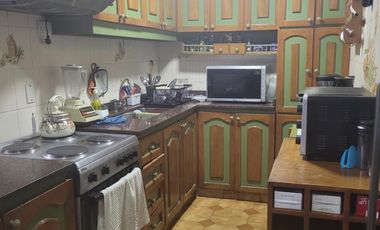 EXCELENTE DEPARTAMENTO 4 AMB CON COCHERA , AV. SANTA FE 2000 MARTINEZ