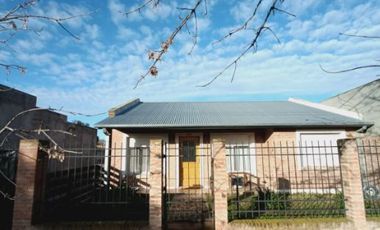 Casa en venta en Puan