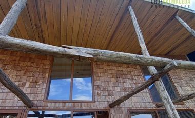 Casa en Venta en Quemchi, sector Puerto Oscuro, Chiloé