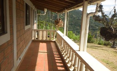 VENTA de CASAS en COPACABANA