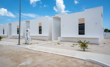 Casa en venta en privada con amenidades en Chelem, Progreso