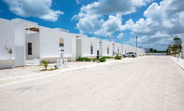 Casa en venta en privada con amenidades en Chelem, Progreso