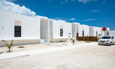 Casa en venta en privada con amenidades en Chelem, Progreso