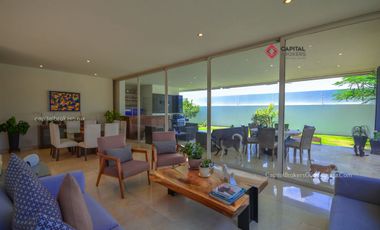 Casa de Lujo en Venta en Bosque de Los Lagos Zona Andares