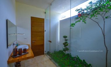 Casa de Lujo en Venta en Bosque de Los Lagos Zona Andares