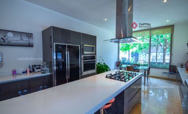 Casa de Lujo en Venta en Bosque de Los Lagos Zona Andares
