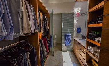 Casa de Lujo en Venta en Bosque de Los Lagos Zona Andares