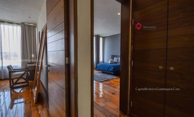 Casa de Lujo en Venta en Bosque de Los Lagos Zona Andares