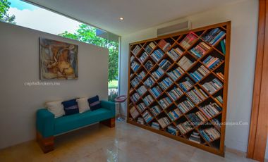 Casa de Lujo en Venta en Bosque de Los Lagos Zona Andares