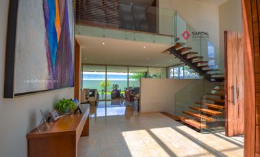 Casa de Lujo en Venta en Bosque de Los Lagos Zona Andares