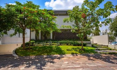 Casa de Lujo en Venta en Bosque de Los Lagos Zona Andares