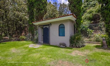 Casa de Lujo con Alberca en el Palomar en Venta Zona sur