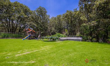 Casa de Lujo con Alberca en el Palomar en Venta Zona sur