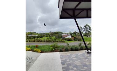 Casa campestre vía Pereira a Armenia