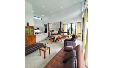 Casa campestre vía Pereira a Armenia