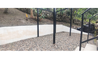 Venta de casalote de 570 M2 en 295 mill en La Mesa Cund