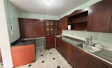 VENTA DE CASA BARRIO SAN JOAQUN MEDELLN OPORTUNIDAD INVERSIÓN