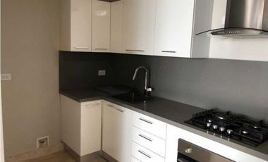 Alquilo apartamento Edificio Regent Costa del este
