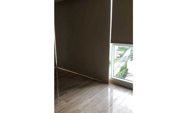 Alquilo apartamento Edificio Regent Costa del este