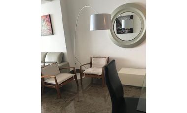 alquiler de lindo apartamento amoblado en Ave. Balboa