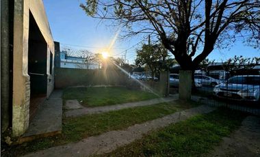 Venta casa 3 amb en Paso del rey Centro