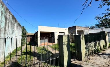 Venta casa 3 amb en Paso del rey Centro