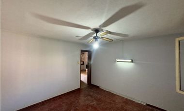 Venta casa 3 amb en Paso del rey Centro