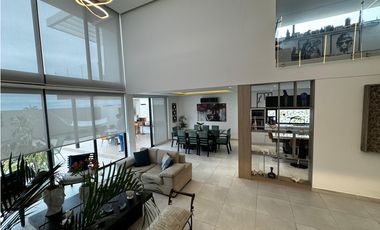 En venta casa de lujo con vista al mar en Marina Blue Manta Ecuador.