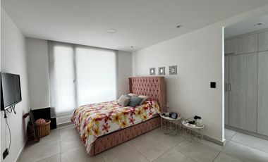 En venta casa de lujo con vista al mar en Marina Blue Manta Ecuador.