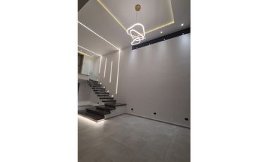 En venta casa de lujo con vista al mar en Marina Blue Manta Ecuador.