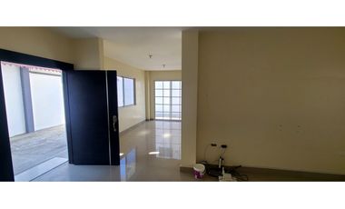 En venta casa sector Elegole Manta Ecuador.