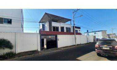 En venta casa sector Elegole Manta Ecuador.
