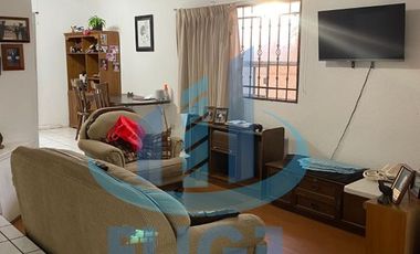 CASA EN CUMBRES I