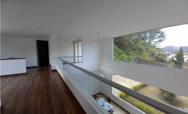Casa campestre en El Retiro 5 alcobas con vista y urbanización
