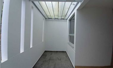 Casa campestre en El Retiro 5 alcobas con vista y urbanización