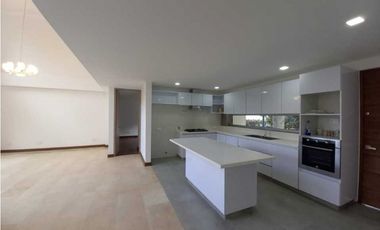 Casa campestre en El Retiro 5 alcobas con vista y urbanización