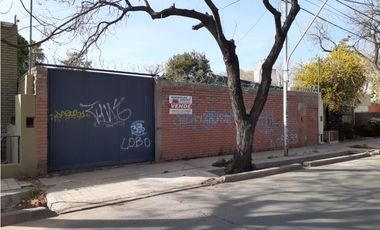 Lote ideal Departamentos 12 mts de Frente Sexta Seccion Mendoza