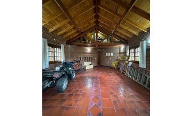 GRAN CHALET A POCAS CUADRAS DE LA PLAYA