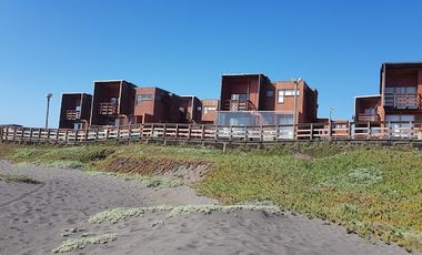 CASA CON ACCESO DIRECTO AL MAR EN CONDOMINIO DE PICHILEMU