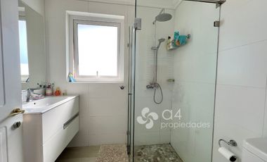 Fabulosa Casa En Sector Las Mercedes De Requínoa.