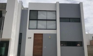Casa en venta  en senderos de las moras