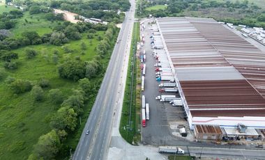 TERRENO EN VENTA PARA PROYECTO  RESIDENCIAL, COMERCIAL O BODEGAS CERCA DE ALTOZANO TABASCO