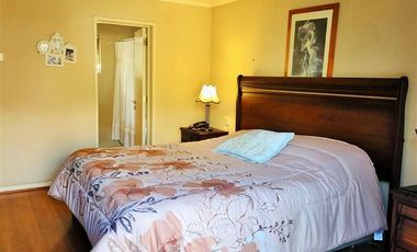 Casa en Venta en Avda. Las Perdices con Los Presidentes
