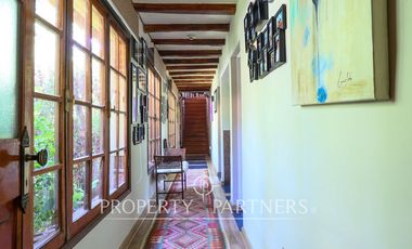 Hermosa Propiedad en exclusivo sector del Llano de Pirque