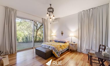 Casa en venta/alquiler en Estancia Q2,  de categoría, 6 dorm